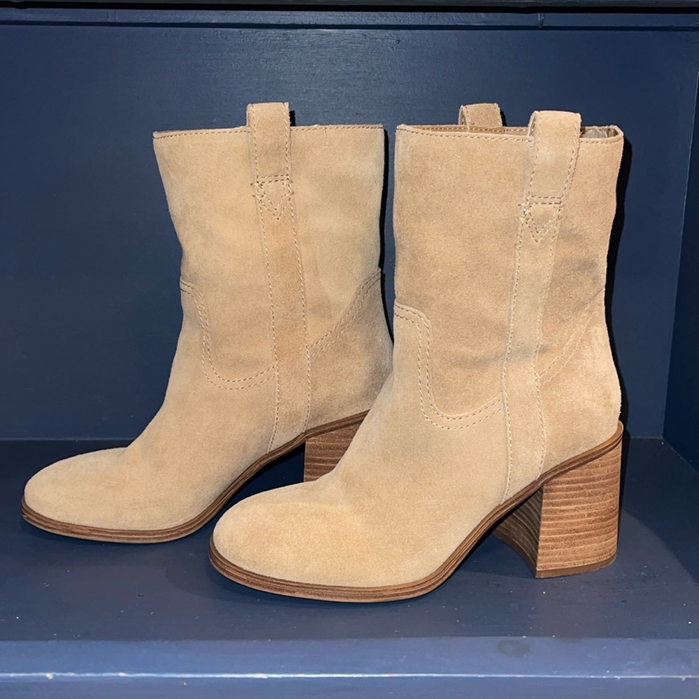 Sole Society Rachill Tan Suede Boot
